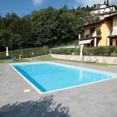 Apartmán Panorama View, Pool & Garden, 2 Bathrooms, Kingsize & Single-beds, Fast Internet Toscolano Maderno