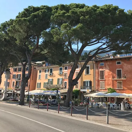 Apartmán Panorama View, Pool & Garden, 2 Bathrooms, Kingsize & Single-beds, Fast Internet