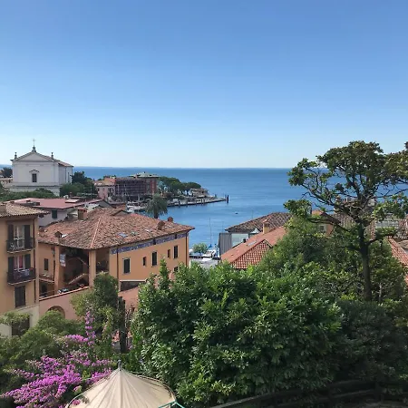 Panorama View, Pool & Garden, 2 Bathrooms, Kingsize & Single-beds, Fast Internet Apartmán Toscolano Maderno