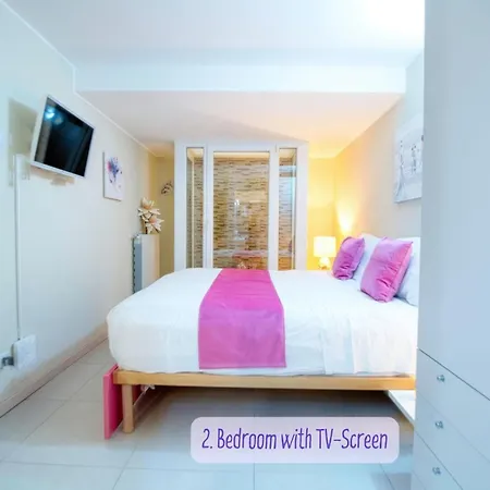 Apartment Panorama View, Pool & Garden, 2 Bathrooms, Kingsize & Single-beds, Fast Internet
