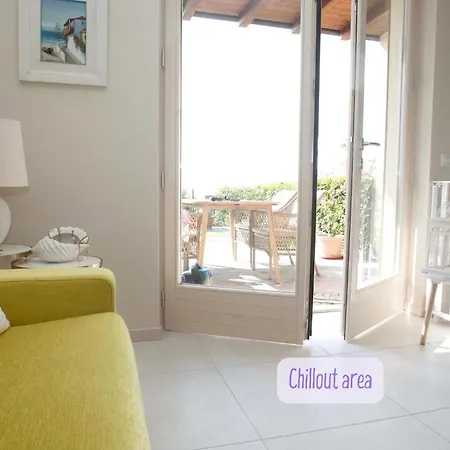 Panorama View, Pool & Garden, 2 Bathrooms, Kingsize & Single-beds, Fast Internet Apartment
