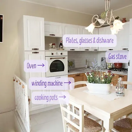 Panorama View, Pool & Garden, 2 Bathrooms, Kingsize & Single-beds, Fast Internet Apartment *